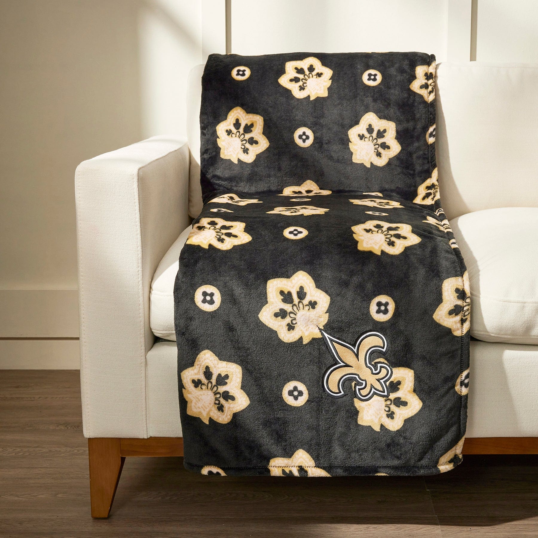 NFL Oversized Throw Blanket - Image 2
